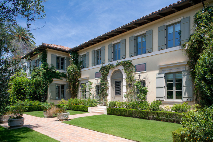 Jim belushi vende casa: 42 milioni per la sua villa da sogno casa.it Ville da sogno