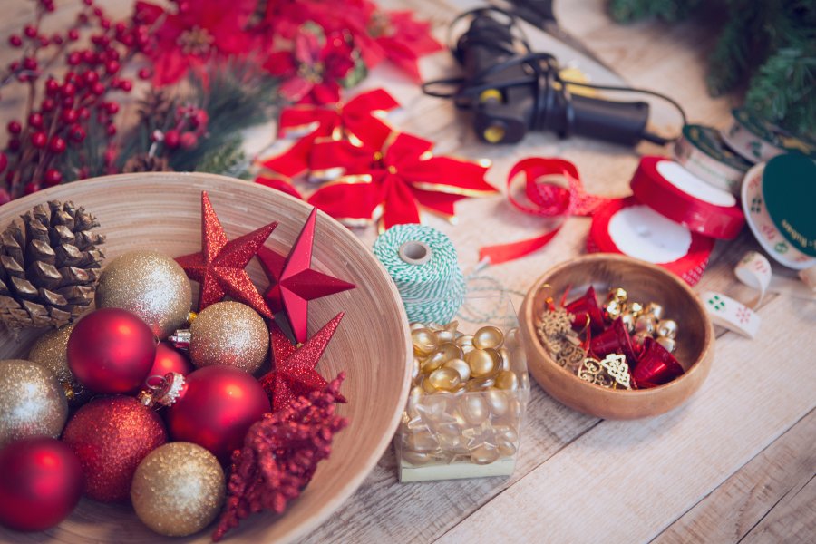 Tante idee per alberi di natale e presepi fai da te casa.it Decorazioni per l albero di natale fai da te