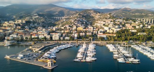 Comprare casa nei comuni Bandiera Blu 2025
